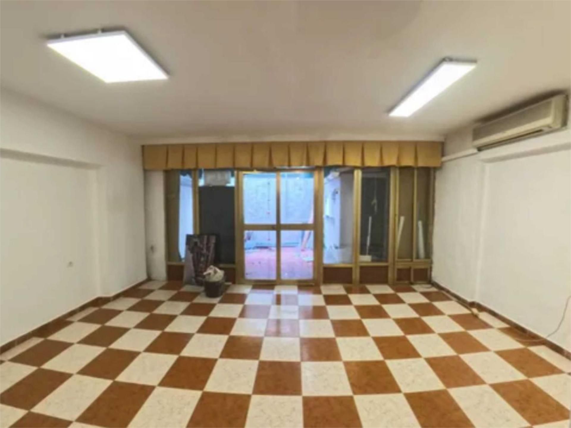 Piso en  Calle del Alcalde de la Cruz Ceballos 8 - Foto 16