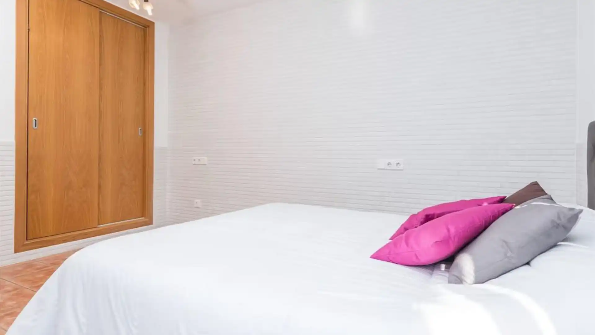 Casa adosada en  Camí d'Alcanada 8 - Foto 11