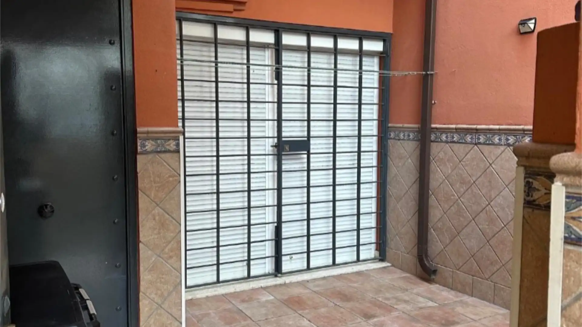 Piso en  Avenida de Medina Sidonia 7 - Foto 2