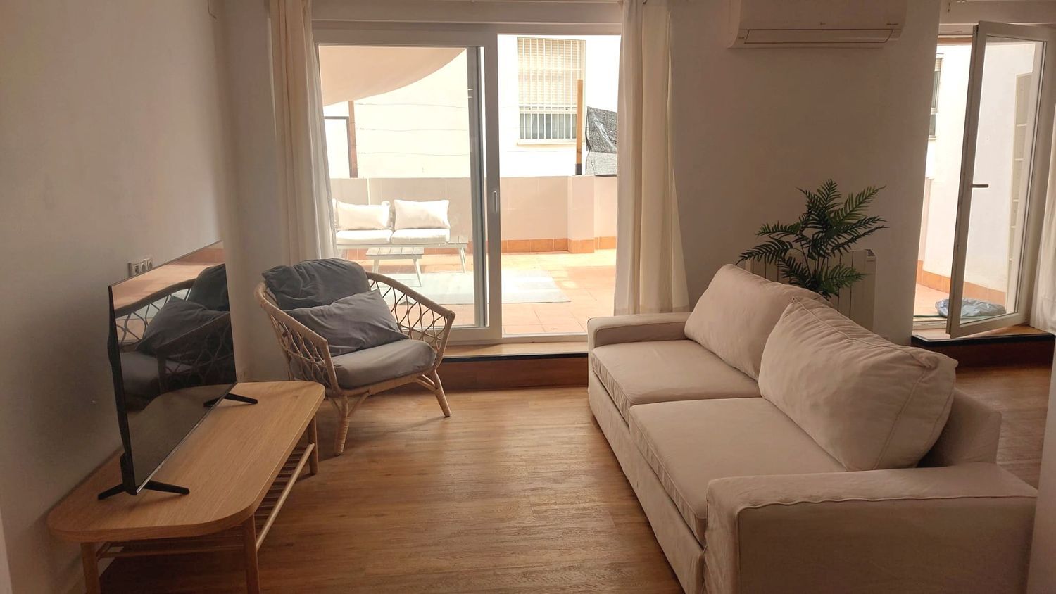 Piso en calle de Lluís Oliag, 22 - Foto 1