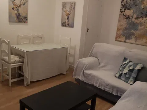 Piso en calle Virgen de Guaditoca, 8