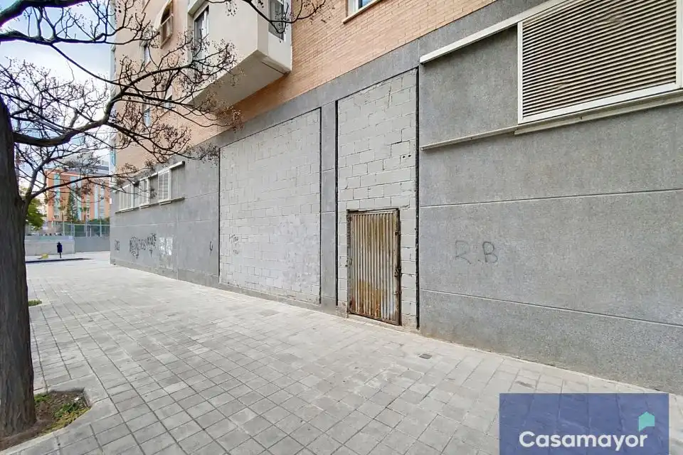 Local comercial en  Carrer Sax 2 - Foto 2