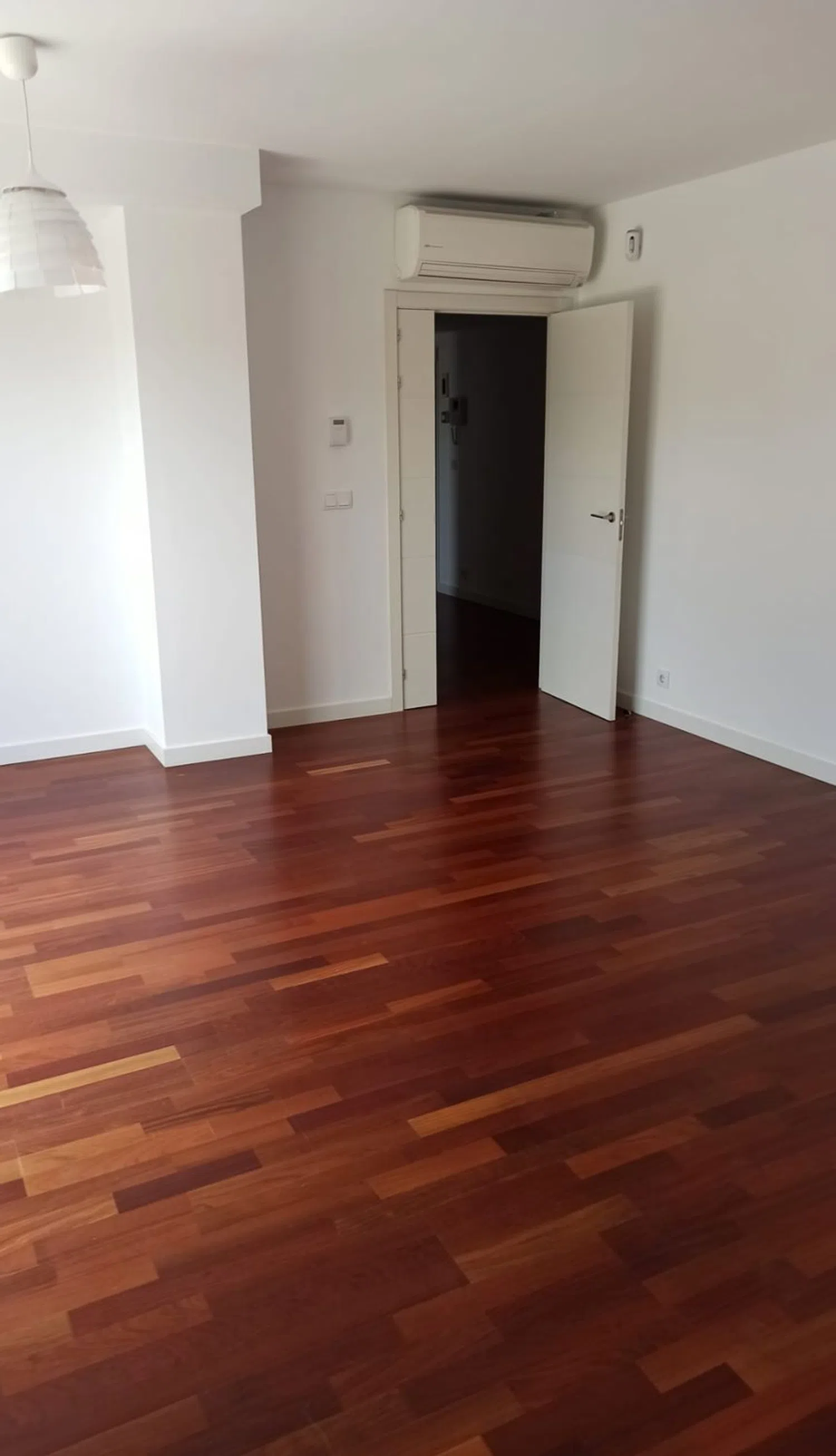Dúplex en calle de Eduardo Haro Tecglen, 7 - Foto 1
