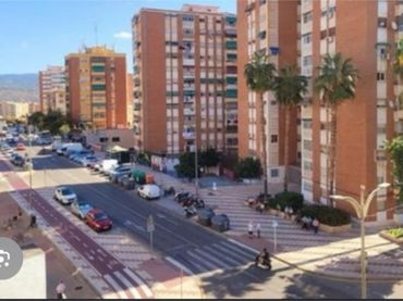 Piso en Miraflores de Los Angeles - Foto 1