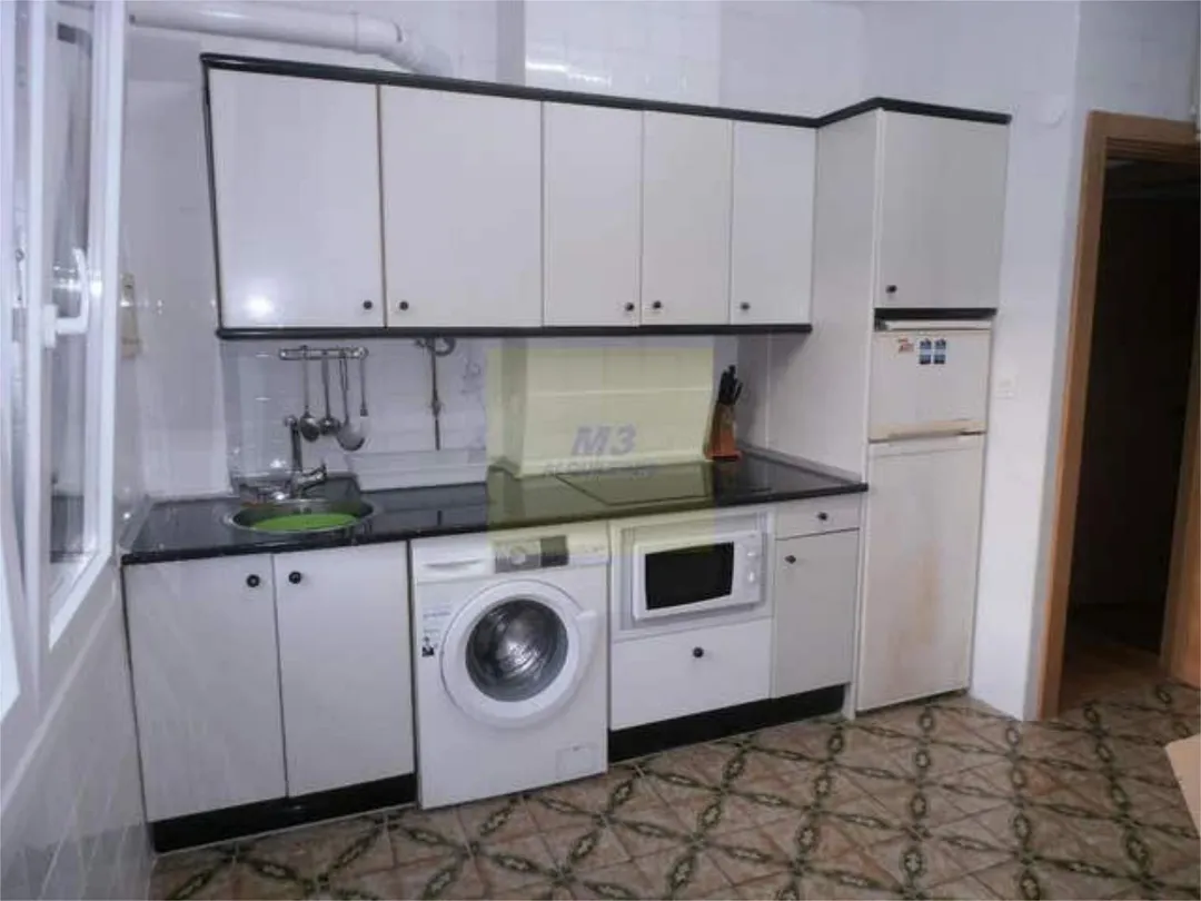 Piso en Basurto - Foto 1