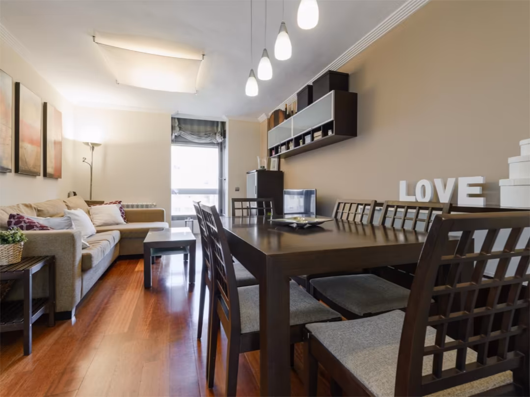 Piso en  Calle Ariel 4