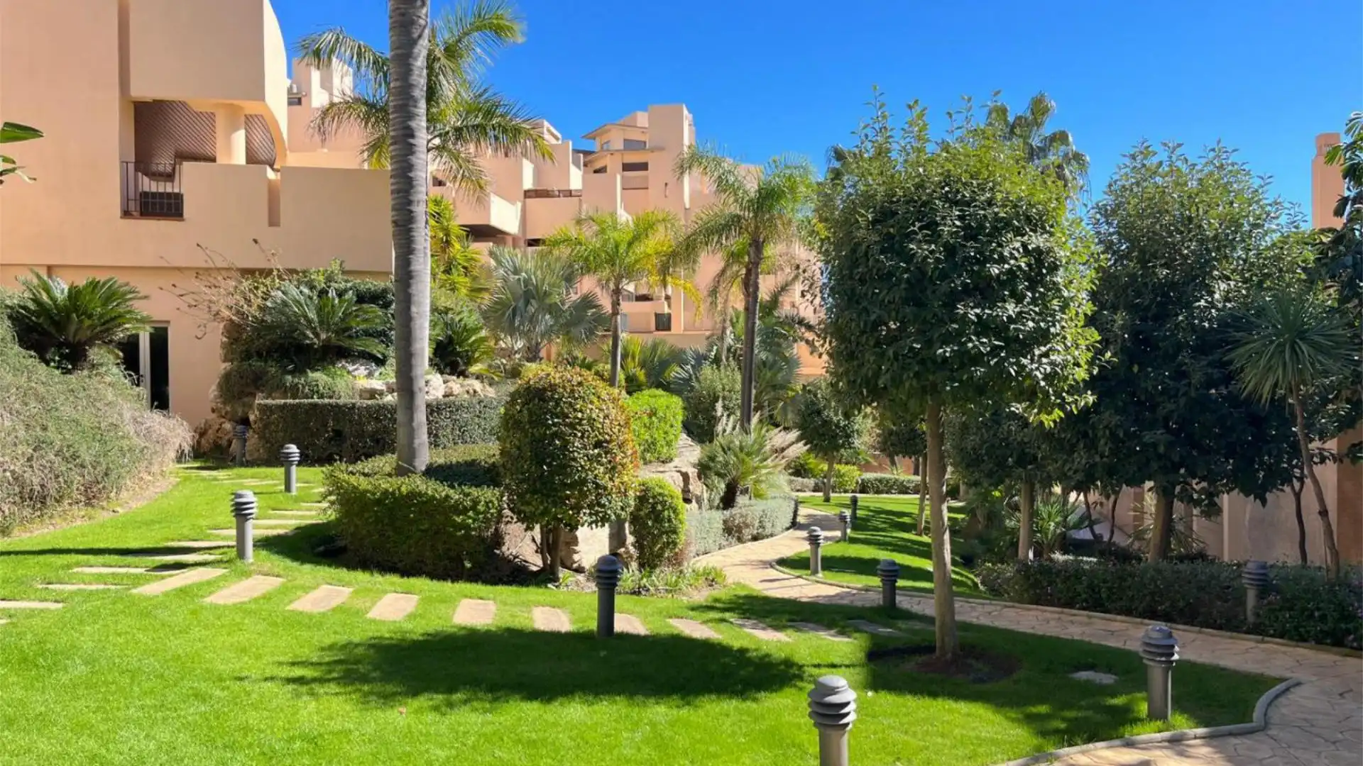 Piso en  Calle del Mare Nostrum 42 - Foto 31