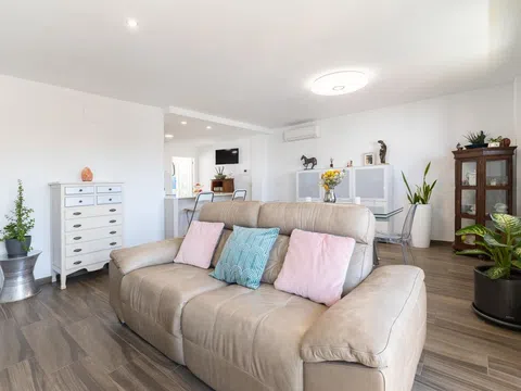 Piso en calle de la Reina, 84 - Foto 2