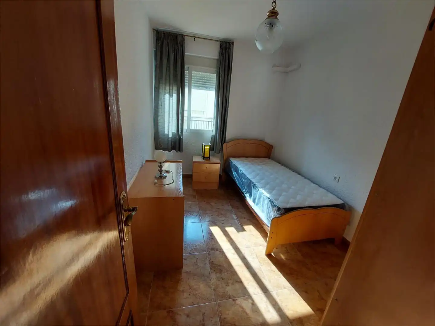 Piso en  Avenida de Dílar 9 - Foto 9