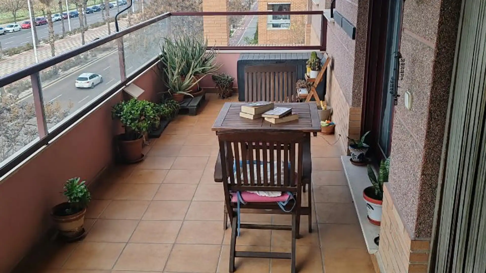 Piso en  Carrer de la Canal de Navarrés 9 - Foto 5