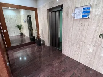 Piso en  Avenida Don Juan de Borbon 98 - Foto 2