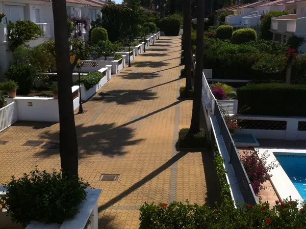 Chalet adosado en calle 3, 6 Casa - Foto 1