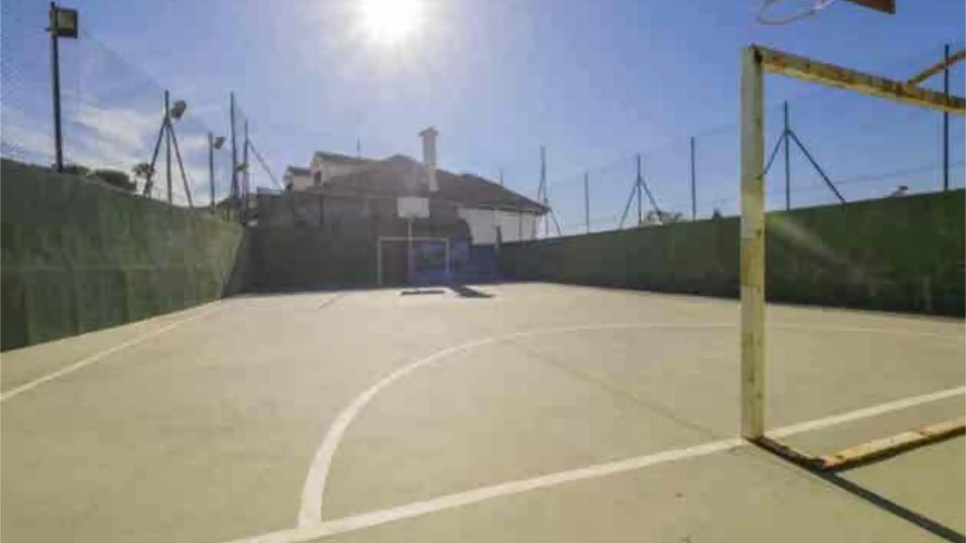 Casa adosada en Urbanización Balcón de Málaga - Foto 5