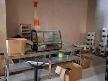 Local comercial en centro - Foto 4