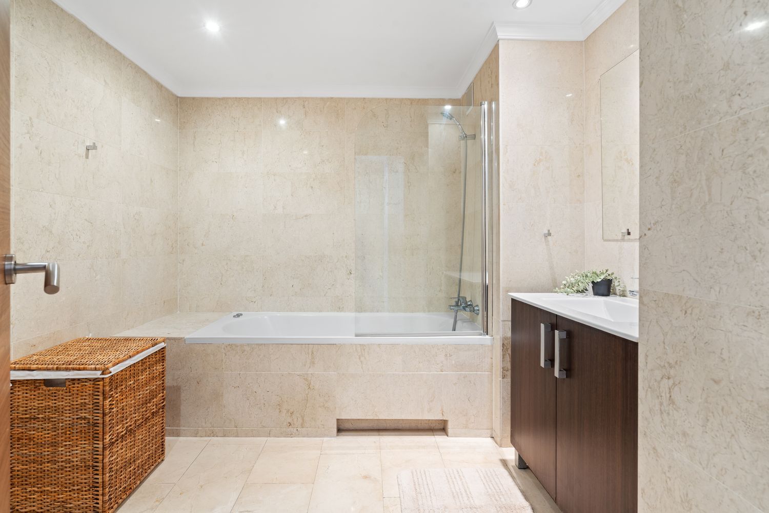 Piso en calle Rafaela Aparicio, 5 - Foto 14