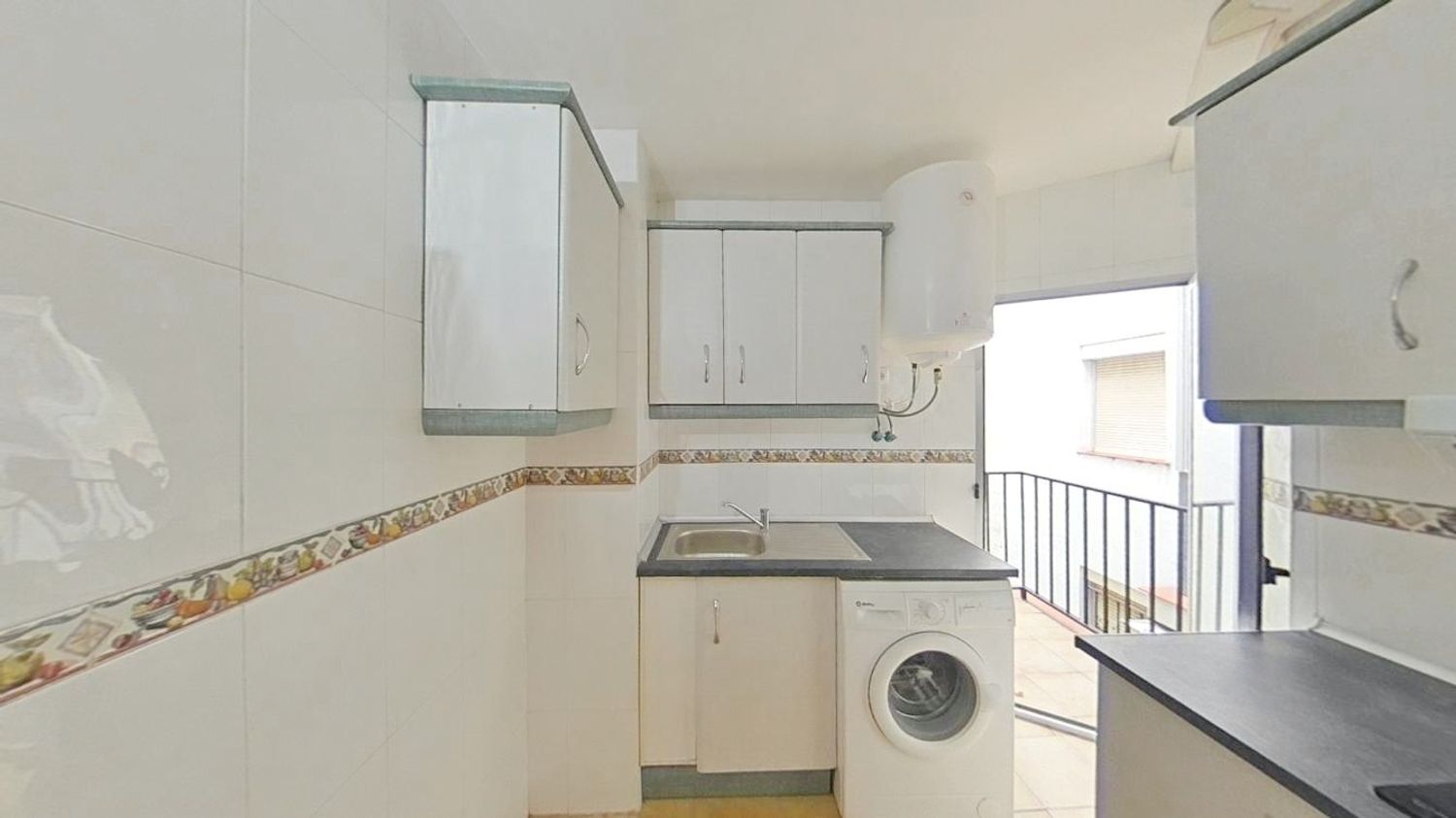 Piso en Reyes Católicos - Foto 19