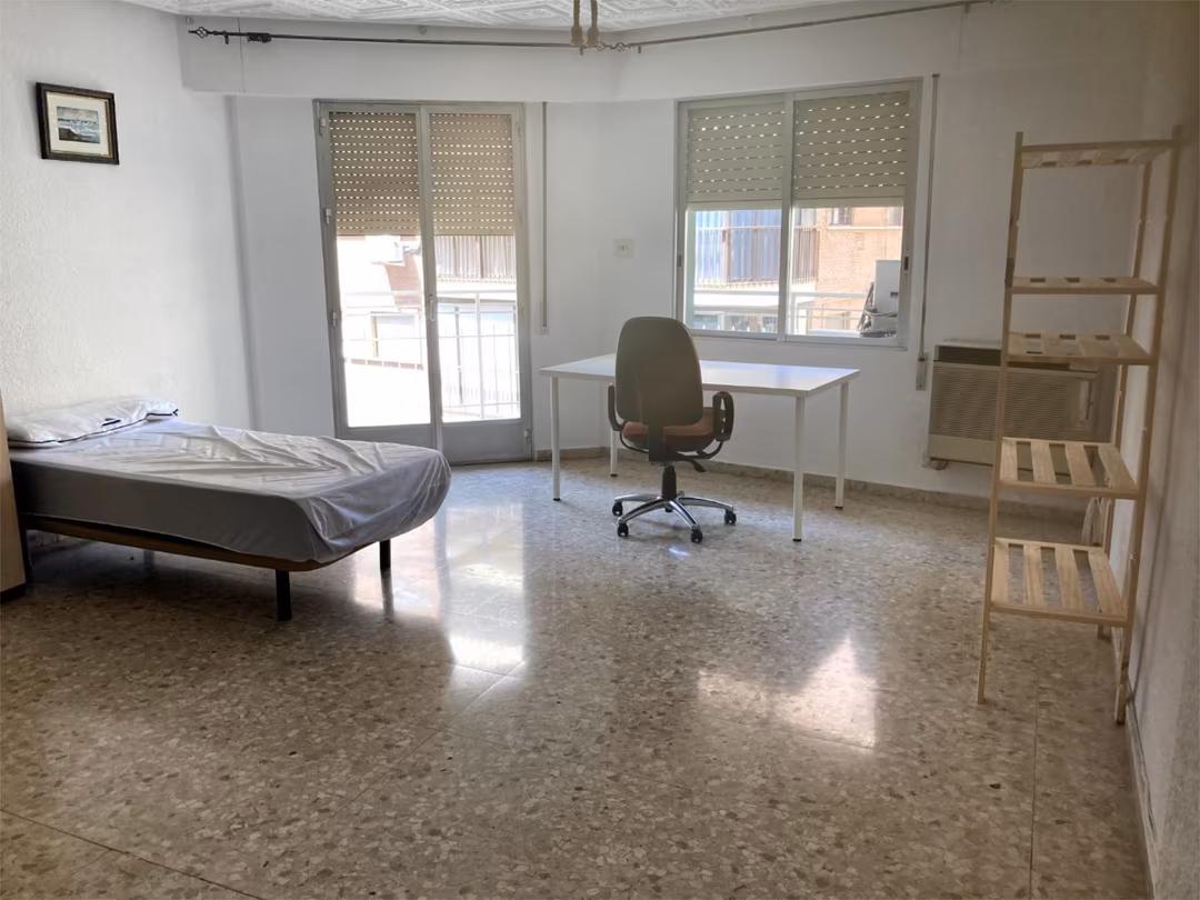 Piso en  Calle Puerta Nueva 10