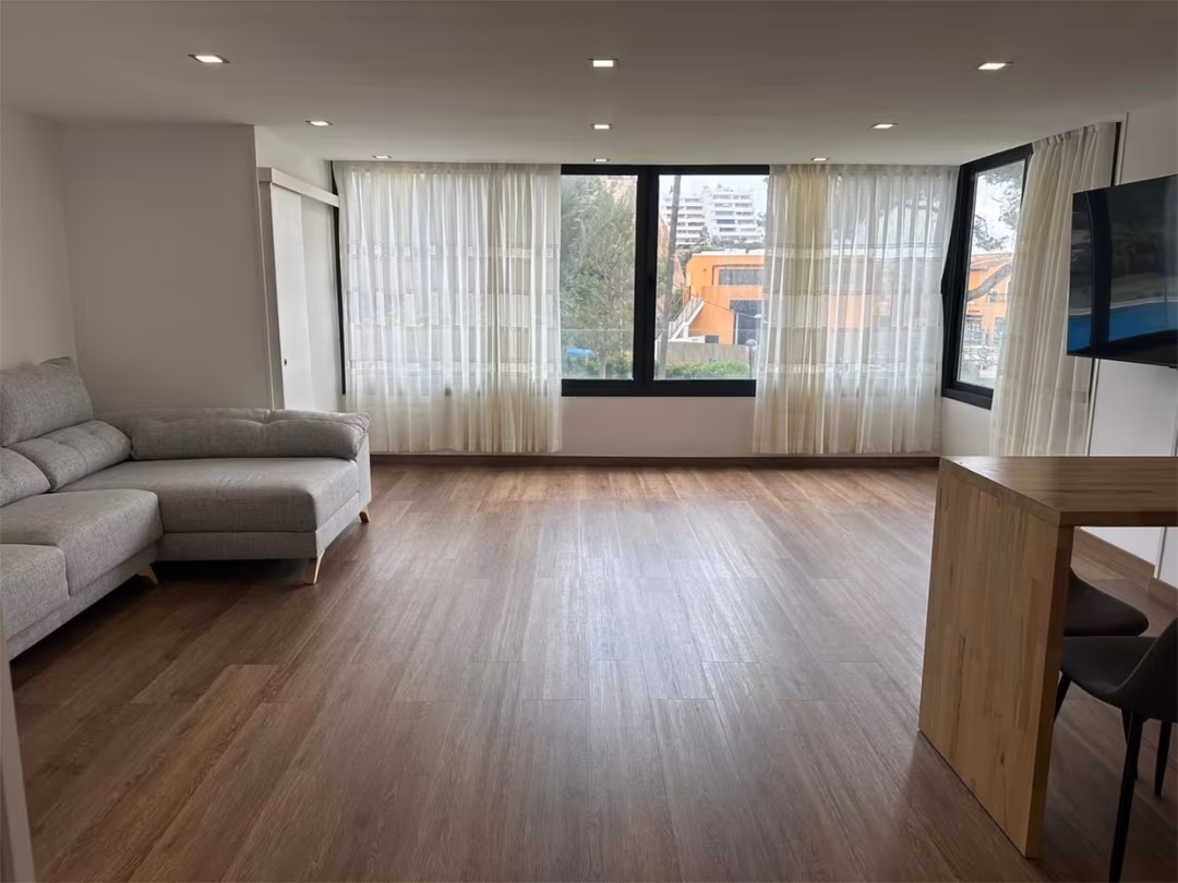 Piso en calle Carrer Benito Jerónimo Feijóo 1