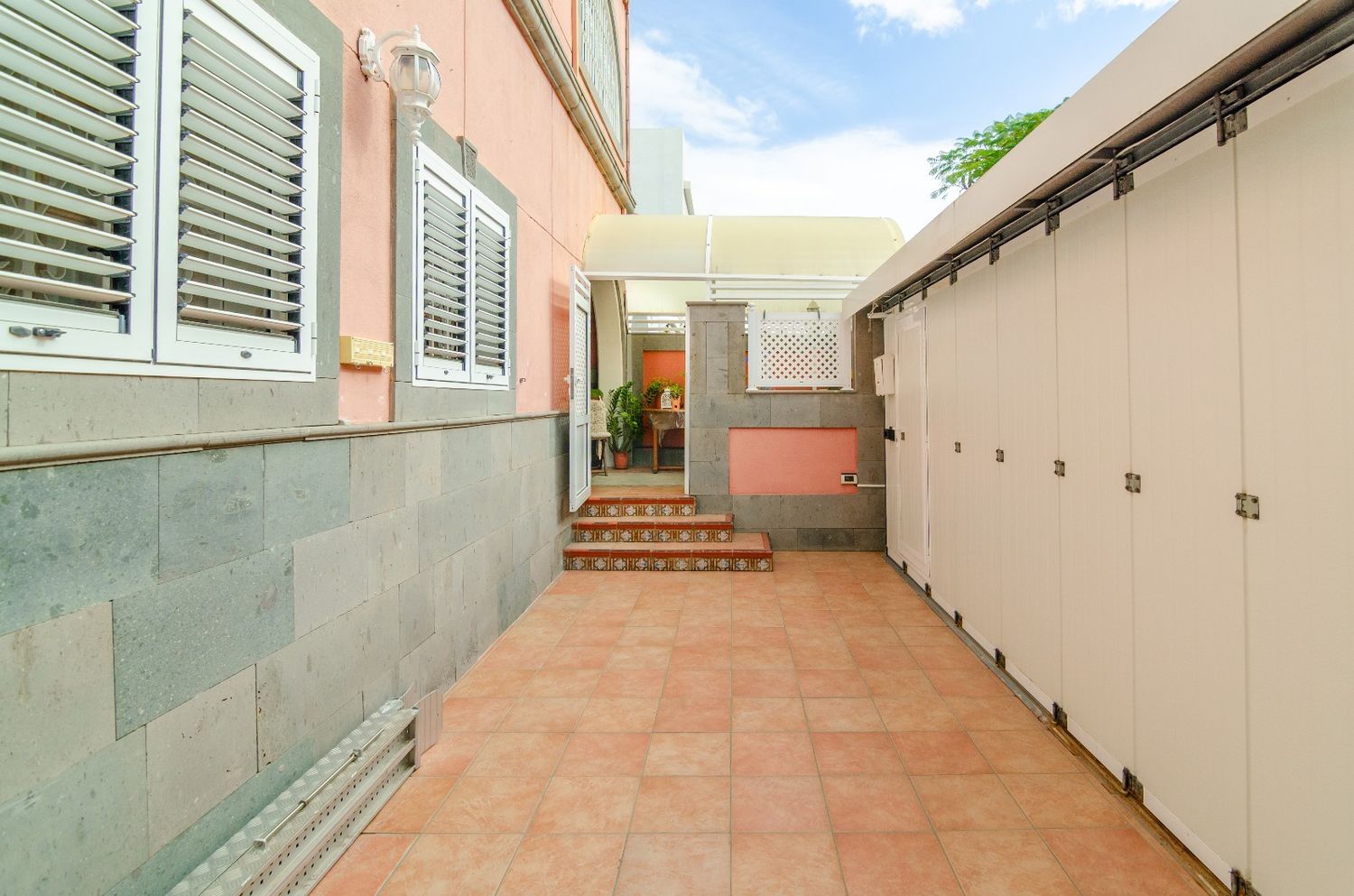 Chalet adosado en Barrio Escaleritas - La Feria - Foto 2