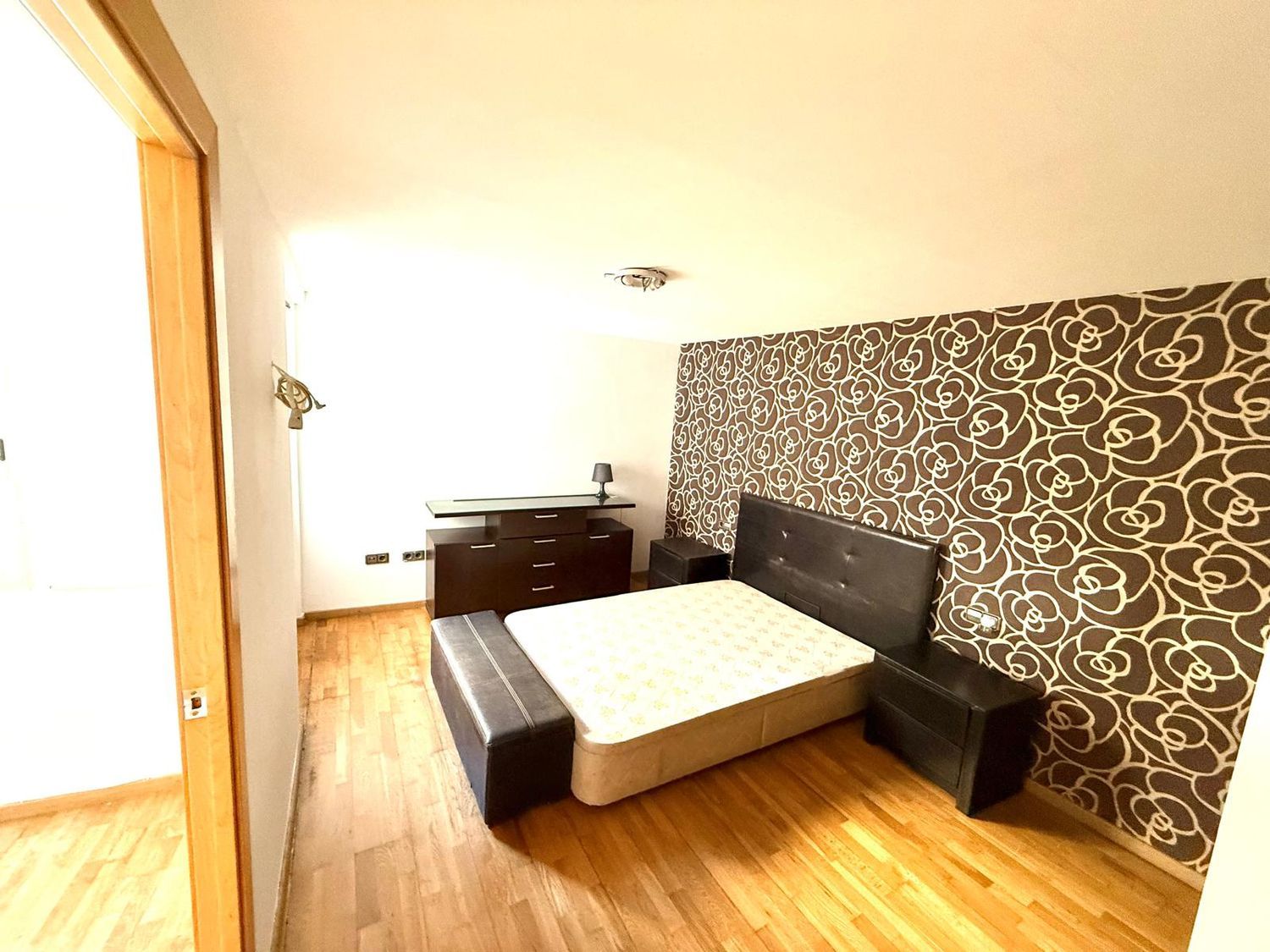 Piso en calle de Jerónima Galés, 15 - Foto 6