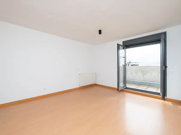 Ático en calle de Lina Odena - Foto 4