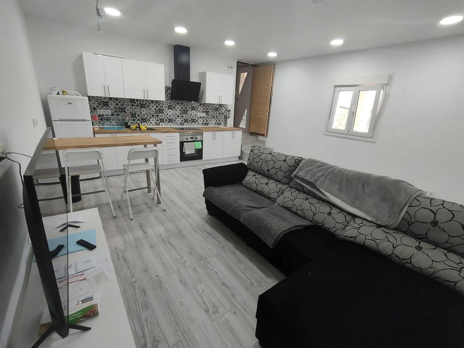 Estudio en calle de Viella, 11 - Foto 1