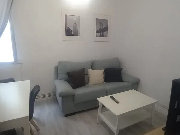 Piso en calle de Padilla, 65