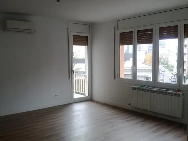 Piso en avenida Alcalde Porqueres, 8