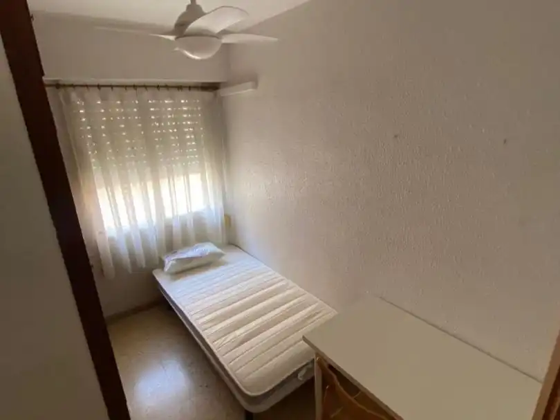 Piso en  Carrer de Manuela Estellés 56 - Foto 7