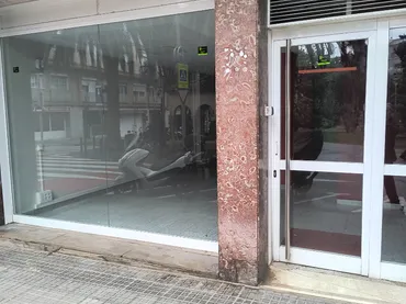 Local comercial en  Carrer d'Eduard Toldrà 23 - Foto 4