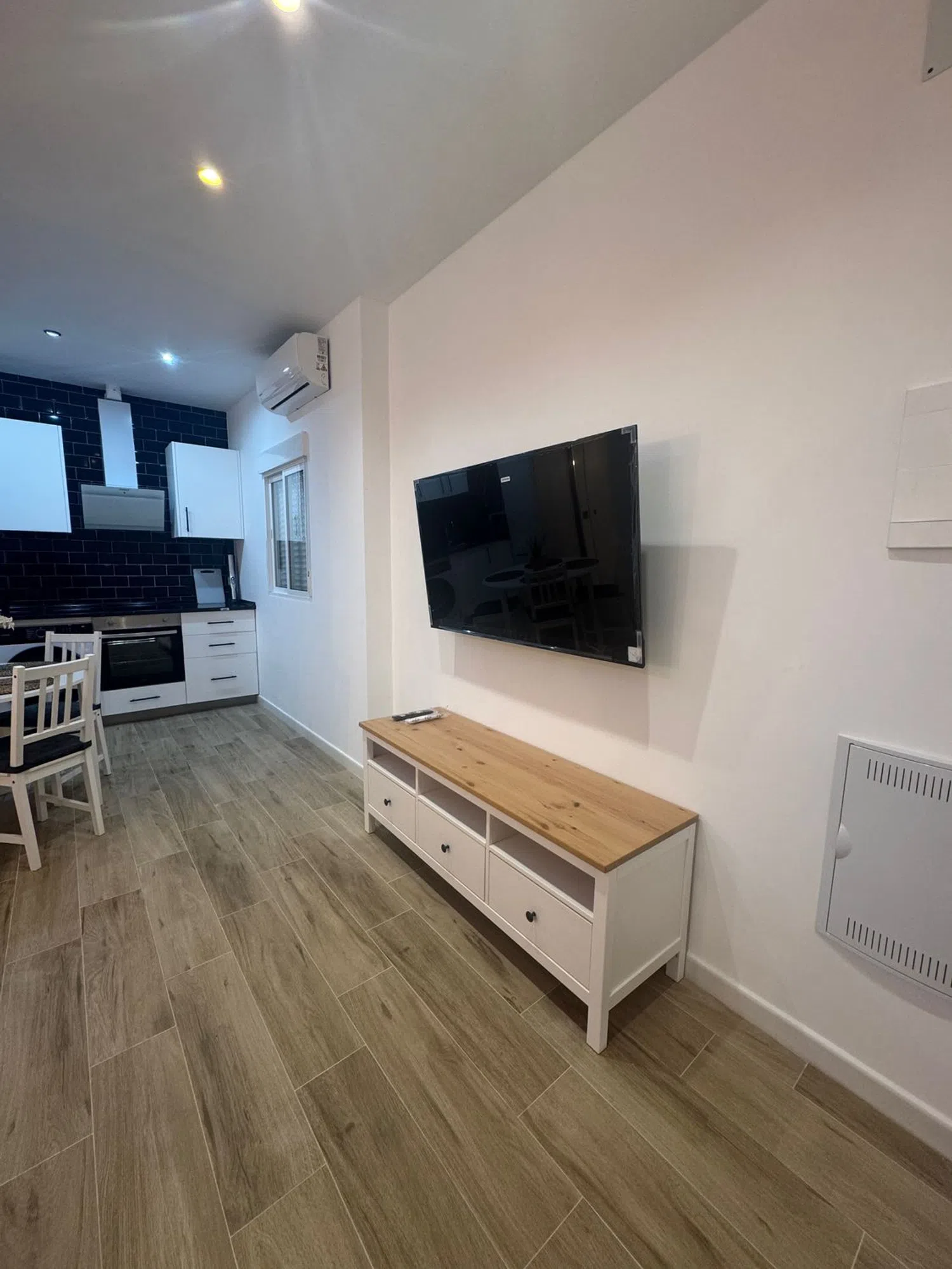 Estudio en Grupo los Millones, 6 - Foto 17