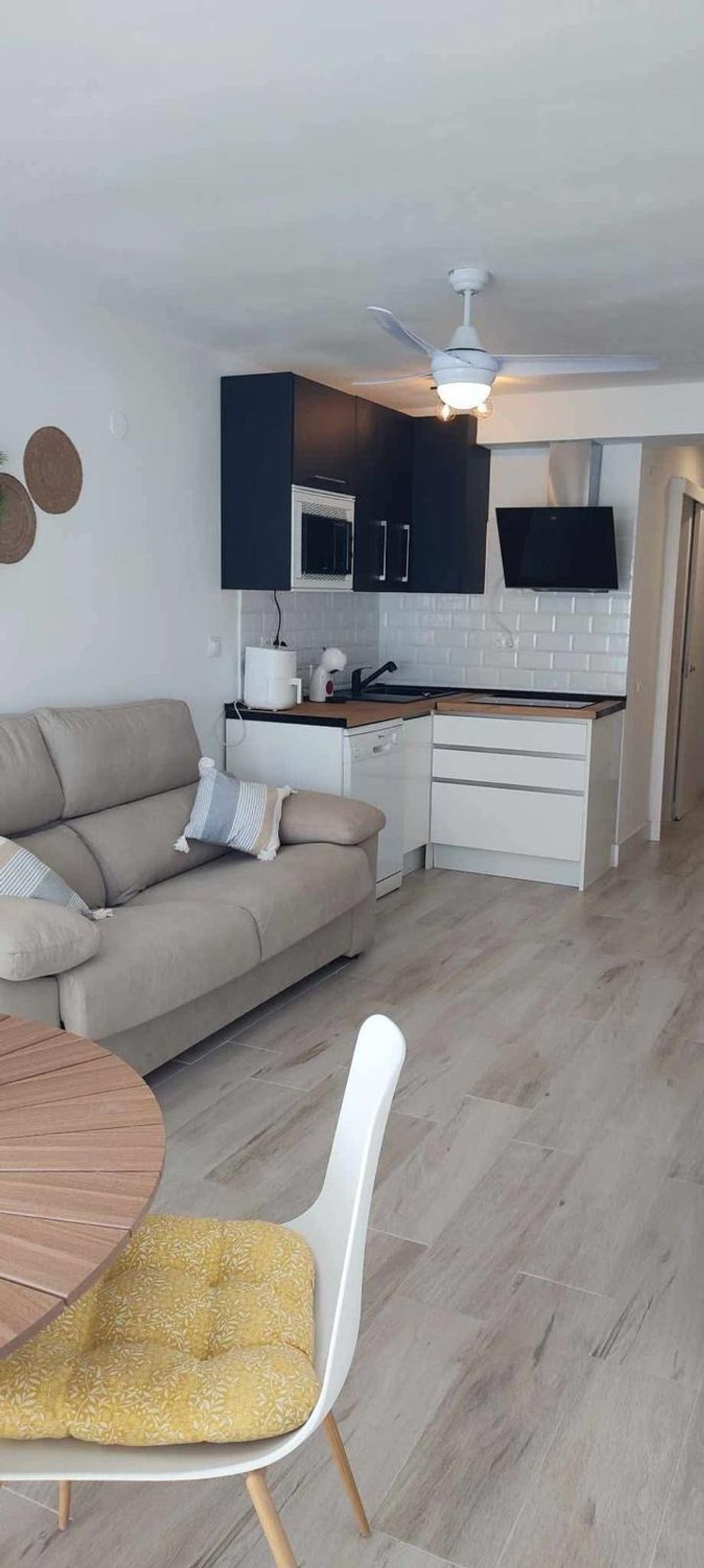 Piso en avenida de la Marina Baixa, 13 - Foto 3