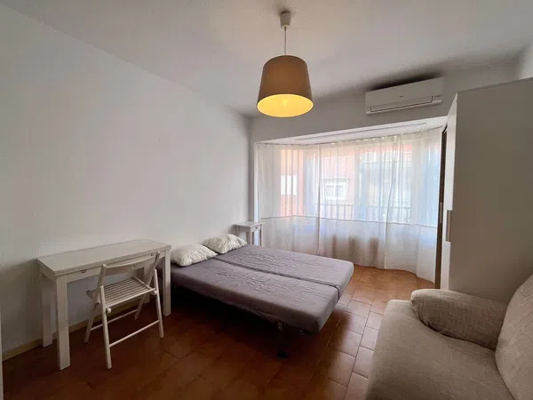 Estudio en calle del Conde Duque, 6