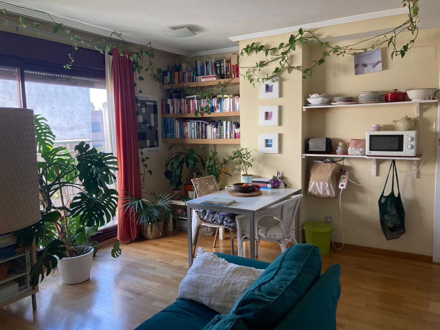 Estudio en avenida de la Reina Victoria, 7 - Foto 2