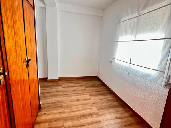 Piso en Avenida Oscar Espla, 28, Ensanche-Diputación - Foto 6