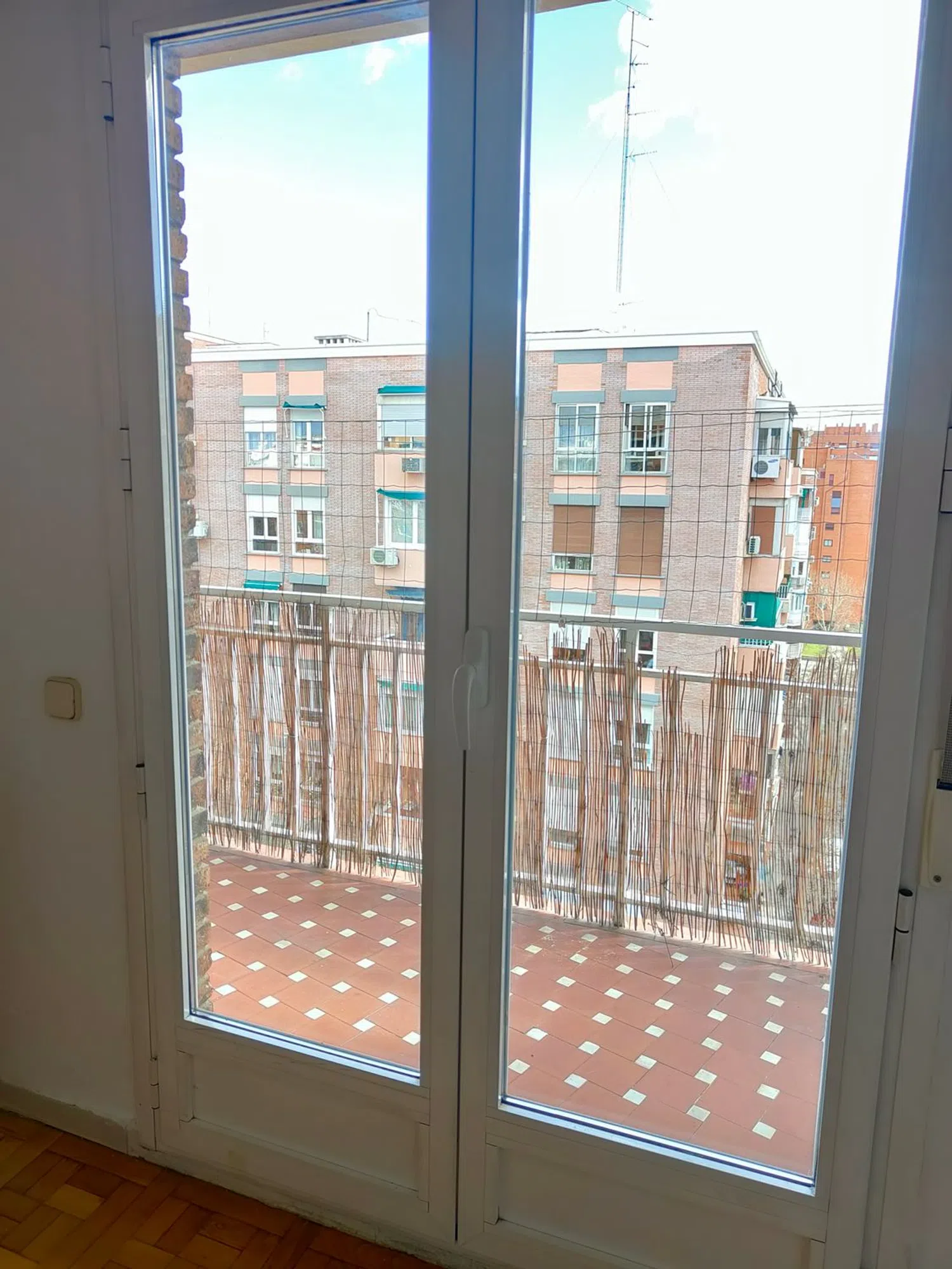 Piso en calle de Clara del Rey, 59 - Foto 2