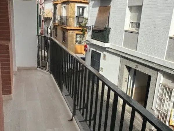 Piso en calle Rodrigo de Triana, 2 - Foto 3