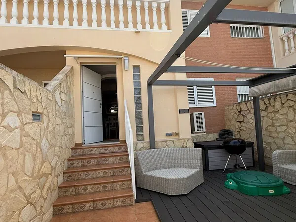 Chalet adosado en San Antonio de Benagéber - Foto 2