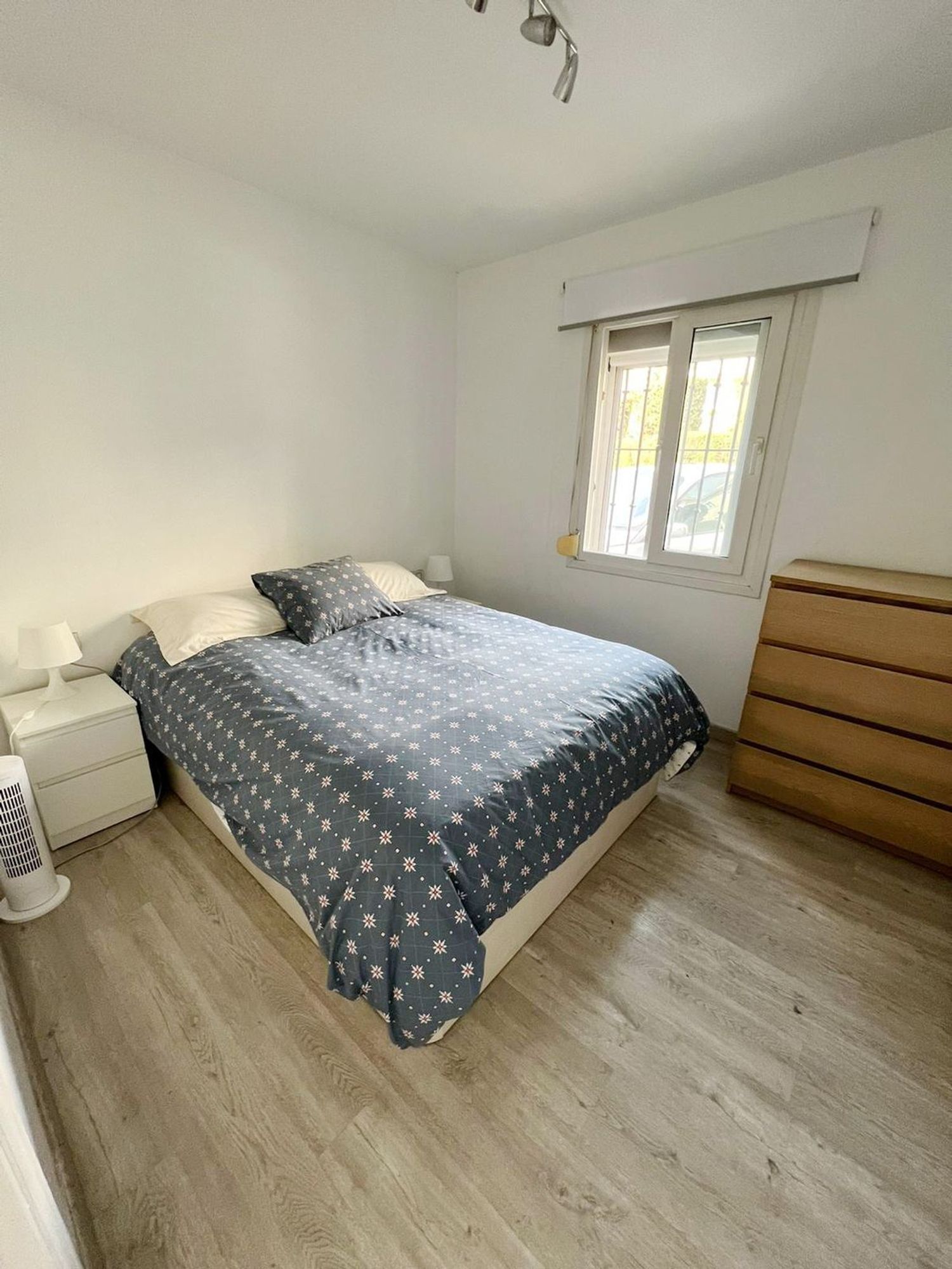 Piso en calle de Ojen, 10 - Foto 8