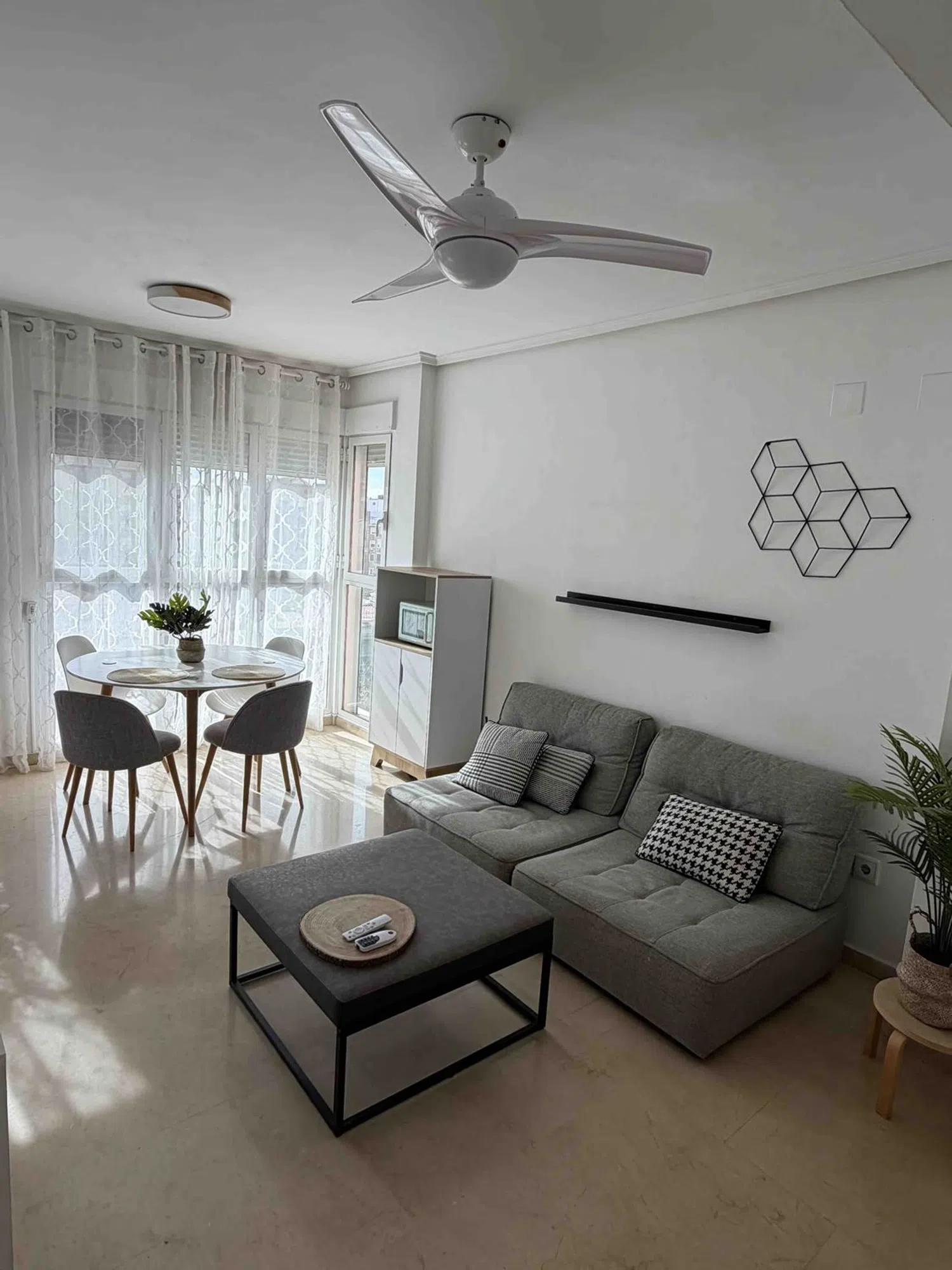 Piso en calle del Duc de Mandas, 37 - Foto 3