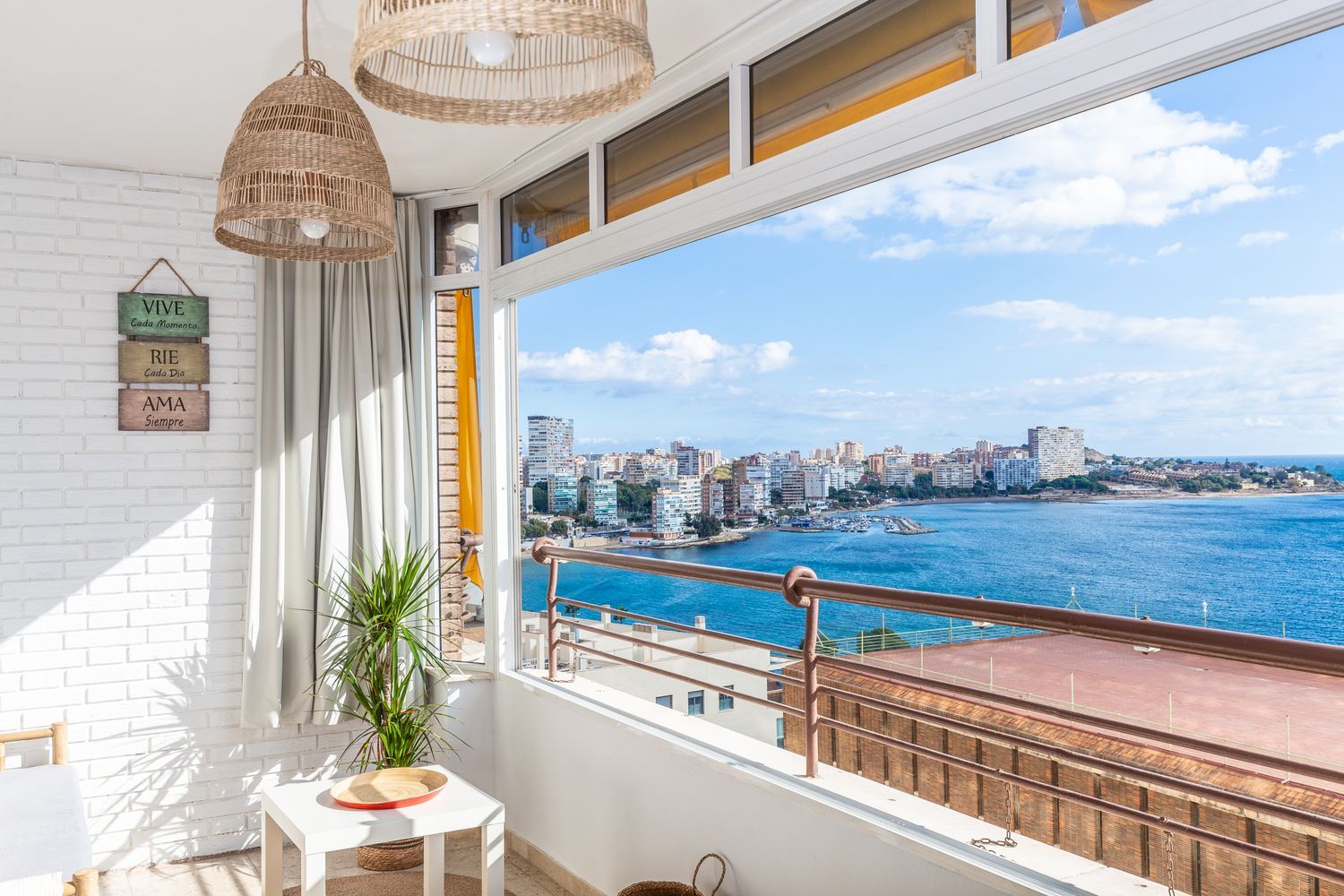 Piso en avenida de Villajoyosa, 103