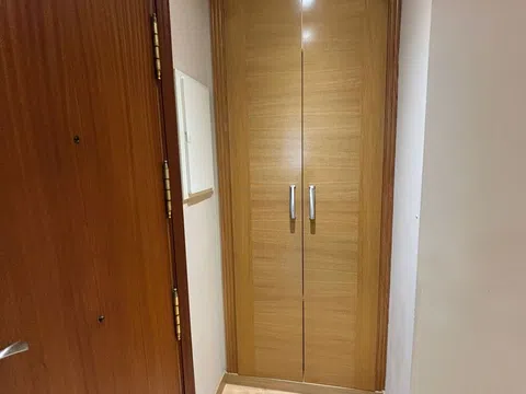 Piso en calle Entrepeñas, 27