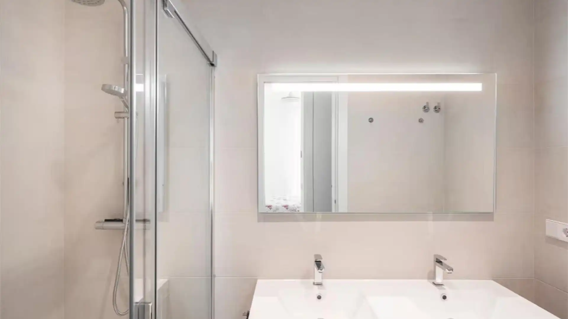 Piso en  Calle Mar Tirreno 12 - Foto 4