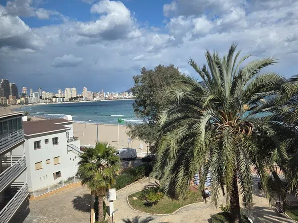 Piso en Avenida Vicente Llorca Alós, 36 - Foto 1