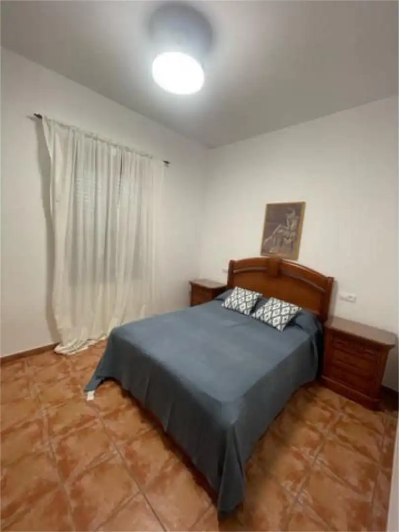 Casa adosada en El Priorato , Lora del Rio - Foto 5
