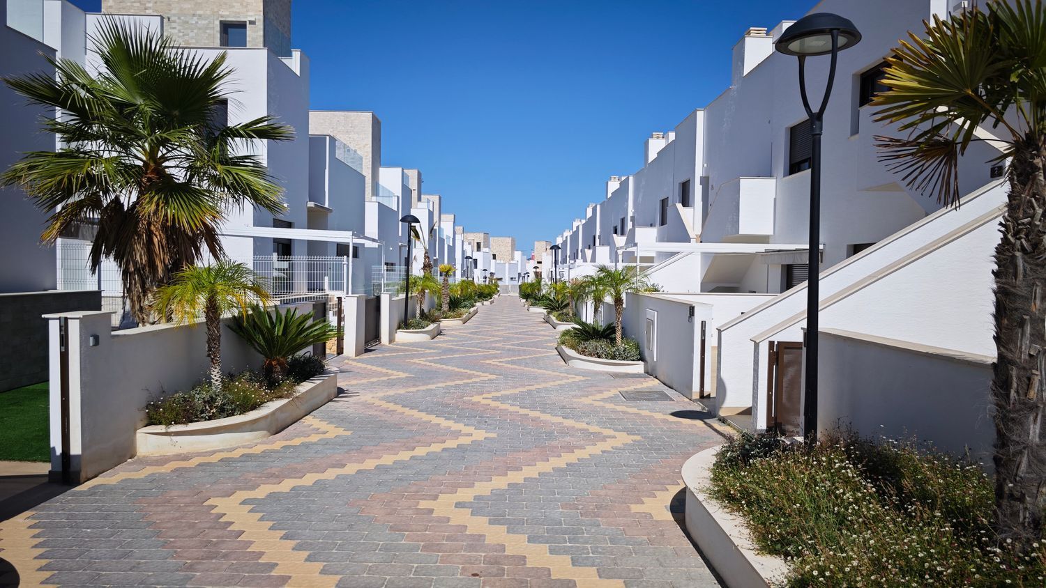 Casa independiente en calle d'Equador, 15 - Foto 5