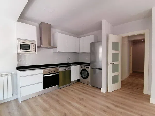 Piso en calle de Clara del Rey, 33