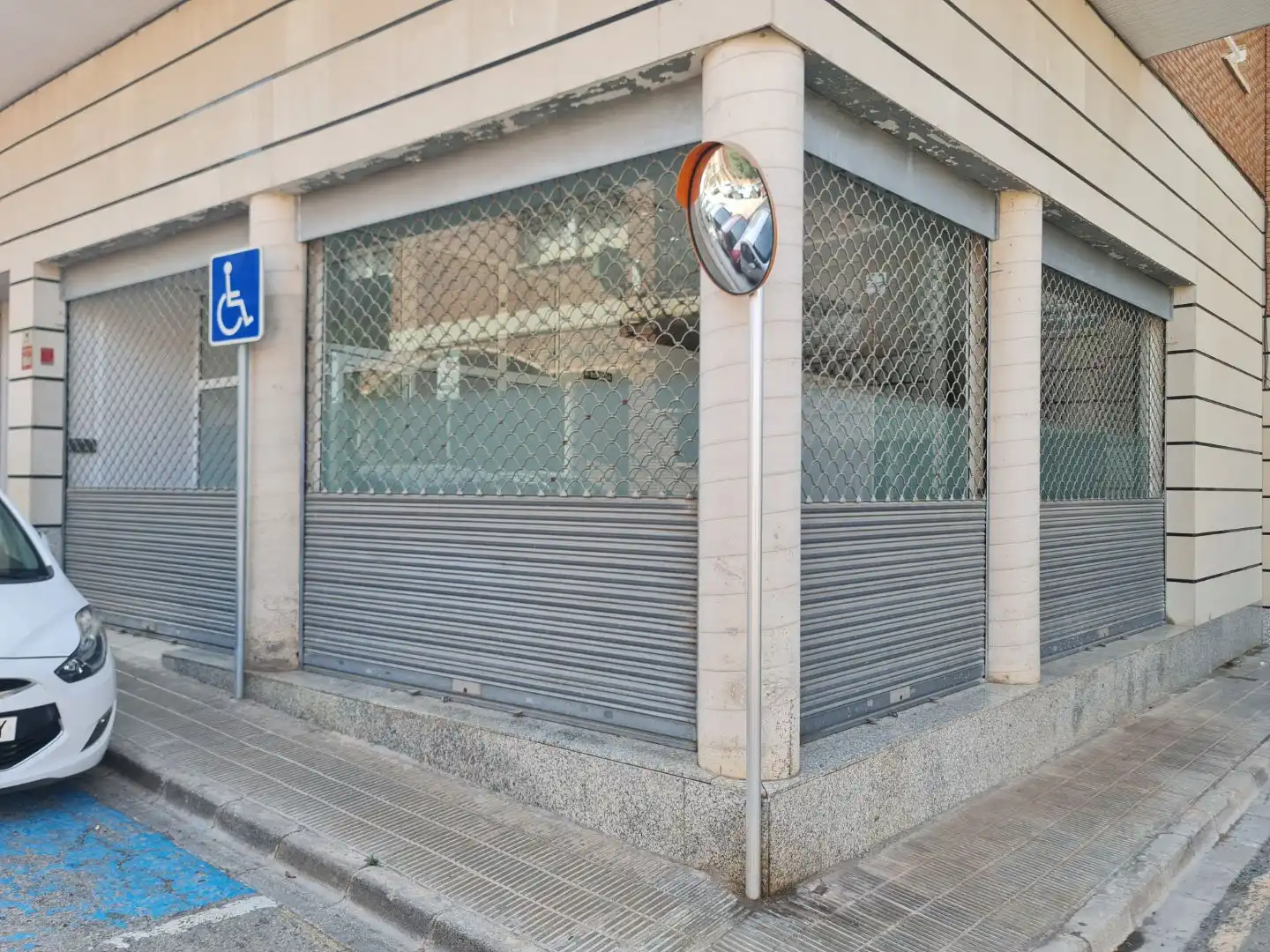 Local comercial en  Carrer Jacint Verdaguer 32 - Foto 85