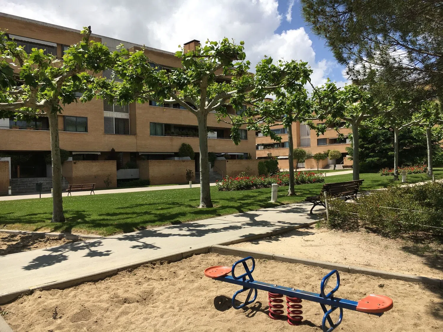 Piso en calle Tramontana, 14 - Foto 2