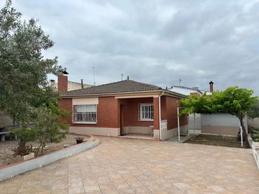 Chalet en  Carrer del Barcelonès 84 - Foto 2